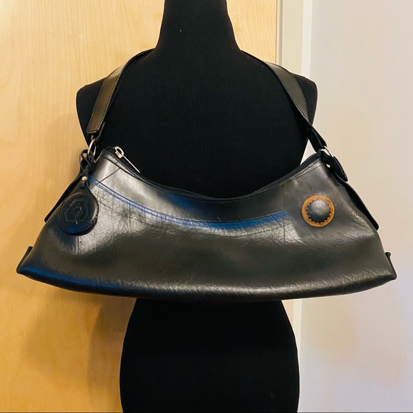 Global Exchange Fair Trade Black Rubber Handbag - Picture 6 of 16